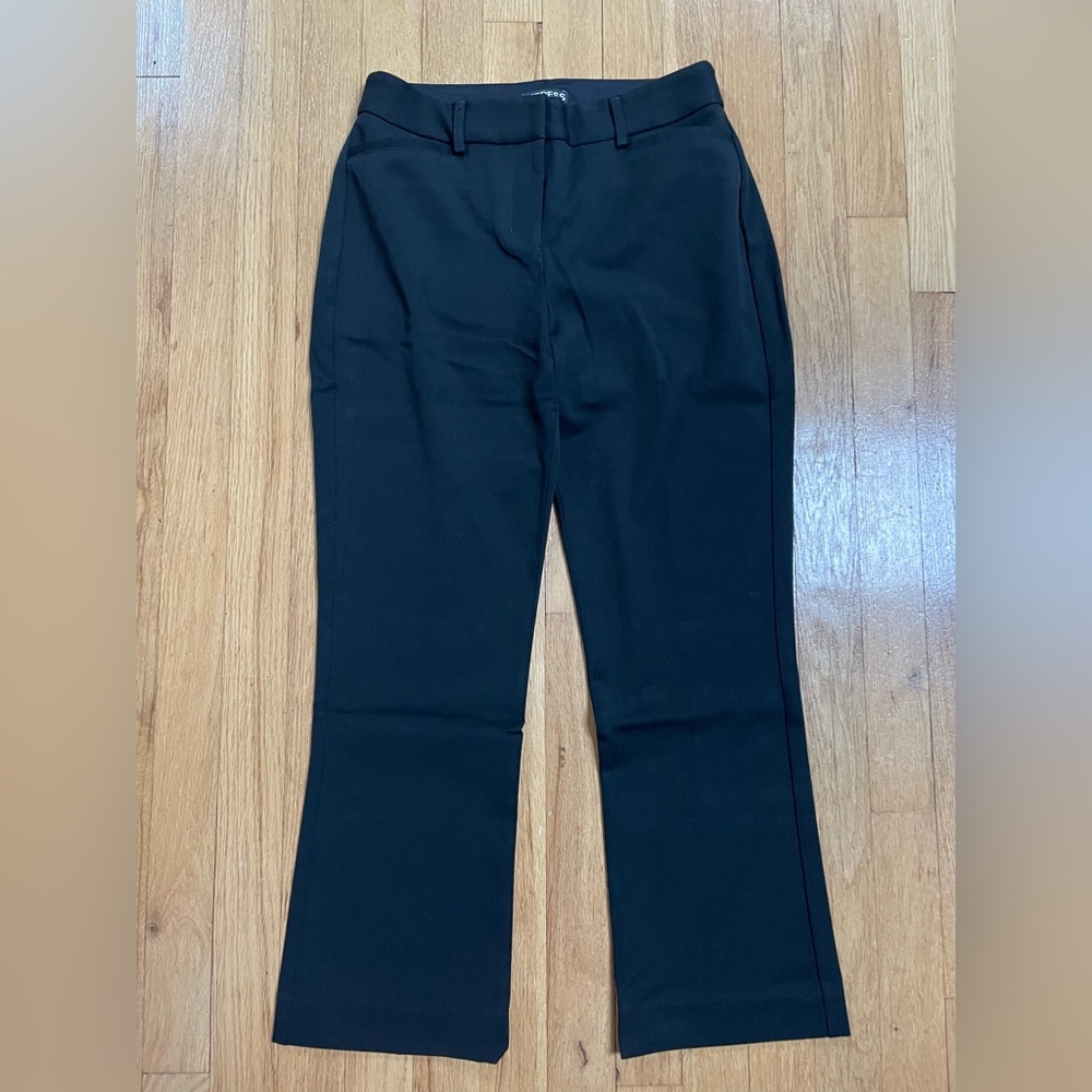 Women’s Express Black Cropped Dress Pants ✨BRAND NEW✨